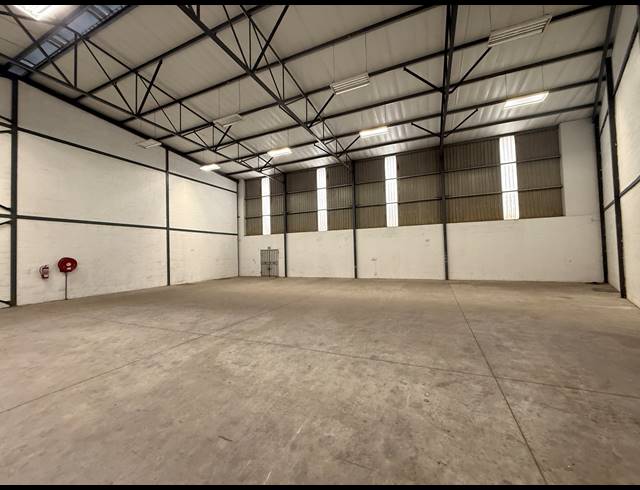 510M² WAREHOUSE TO LET IN RIVERGATE